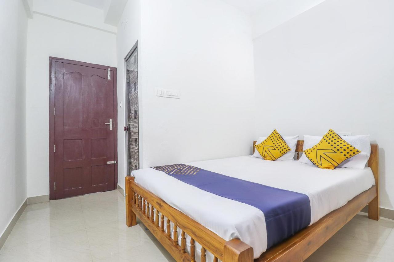 Spot On Rohini Inn Kadampuzha Kottakkal Dış mekan fotoğraf